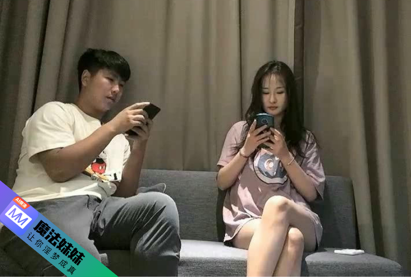 小宝寻花 - 約了個紫衣牛仔短褲妹子，舌吻舔tian奶調情扣逼後入抽插猛操  第1张