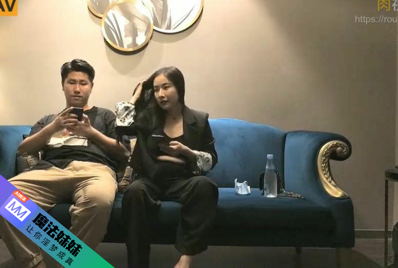小宝寻花 - 約了個性感大長腿黑衣妹子啪啪，舌吻摸逼調情騎乘側入大力猛操  第1张